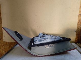 bontott MERCEDES-BENZ C-CLASS Jobb Hátsó Lámpa