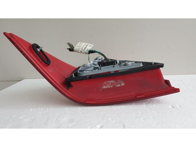 bontott MERCEDES-BENZ C-CLASS Jobb Hátsó Lámpa