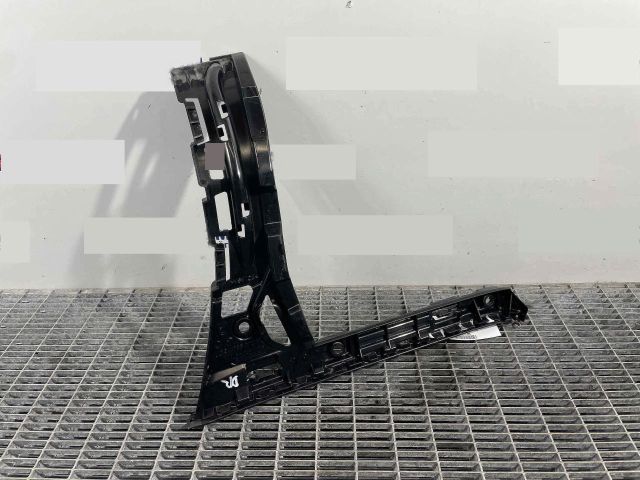 bontott MERCEDES-BENZ C-CLASS Jobb hátsó Lökhárító Tartó (Műanyag)