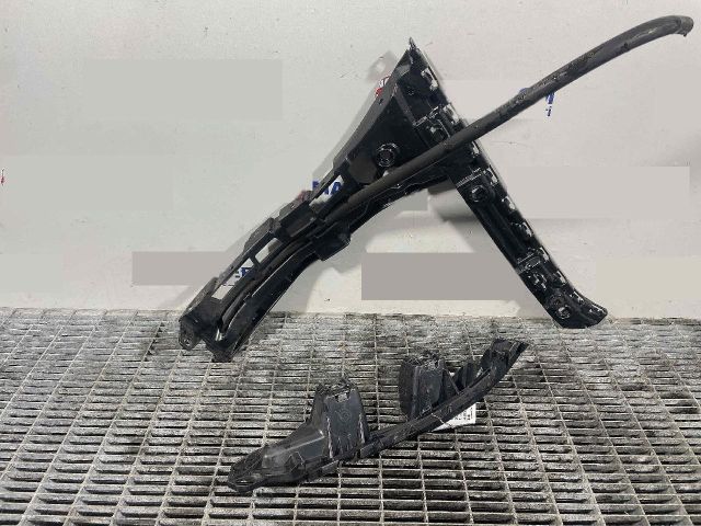 bontott MERCEDES-BENZ C-CLASS Jobb hátsó Lökhárító Tartó (Műanyag)