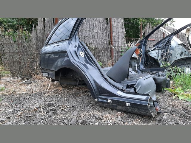 bontott MERCEDES-BENZ C-CLASS Jobb hátsó Negyed Karosszéria Csomag