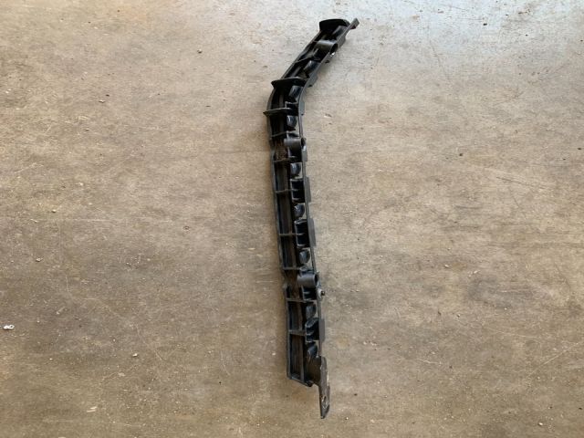 bontott MERCEDES-BENZ C-CLASS Jobb hátsó Oldal Lökhárító Tartó (Műanyag)