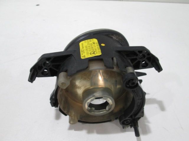 bontott MERCEDES-BENZ C-CLASS Jobb Ködfényszóró