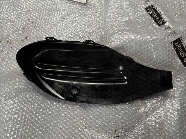 bontott MERCEDES-BENZ C-CLASS Jobb Ködlámpa Rács