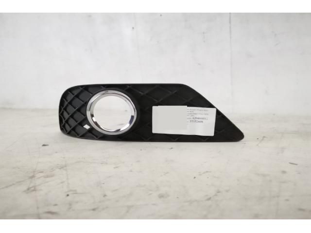 bontott MERCEDES-BENZ C-CLASS Jobb Ködlámpa Rács