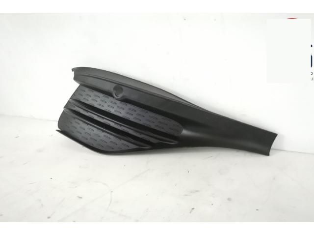 bontott MERCEDES-BENZ C-CLASS Jobb Ködlámpa Rács