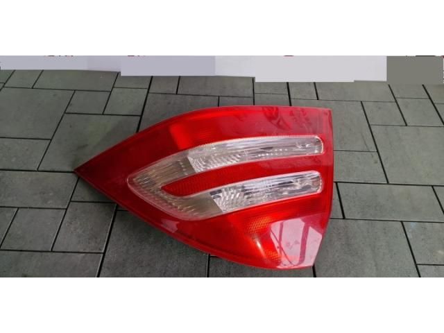 bontott MERCEDES-BENZ C-CLASS Jobb Külső Hátsó Lámpa