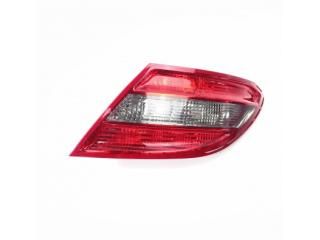 bontott MERCEDES-BENZ C-CLASS Jobb Külső Hátsó Lámpa