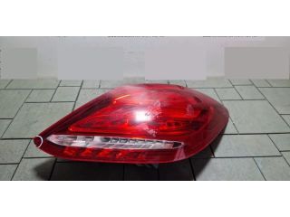 bontott MERCEDES-BENZ C-CLASS Jobb Külső Hátsó Lámpa