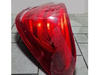 bontott MERCEDES-BENZ C-CLASS Jobb Külső Hátsó Lámpa