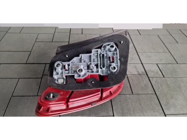 bontott MERCEDES-BENZ C-CLASS Jobb Külső Hátsó Lámpa