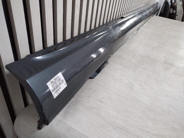 bontott MERCEDES-BENZ C-CLASS Jobb Küszöb