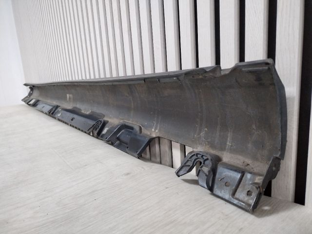 bontott MERCEDES-BENZ C-CLASS Jobb Küszöb