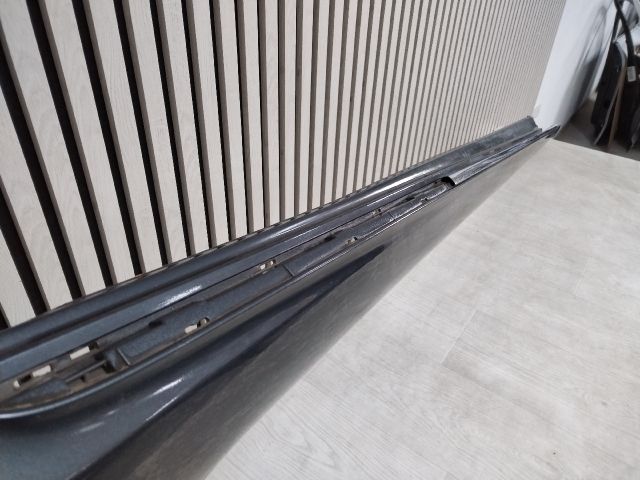 bontott MERCEDES-BENZ C-CLASS Jobb Küszöb