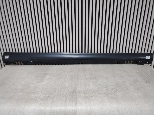 bontott MERCEDES-BENZ C-CLASS Jobb Küszöb