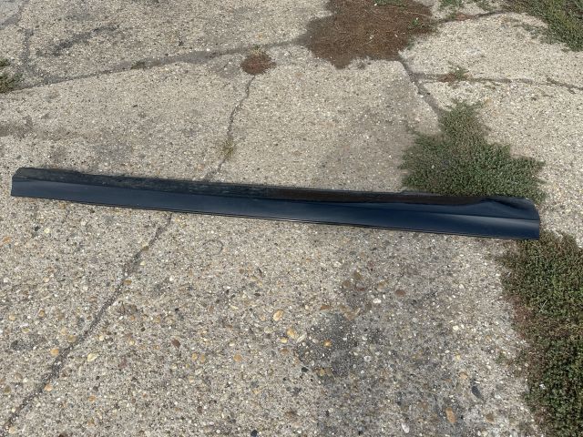 bontott MERCEDES-BENZ C-CLASS Jobb Küszöb