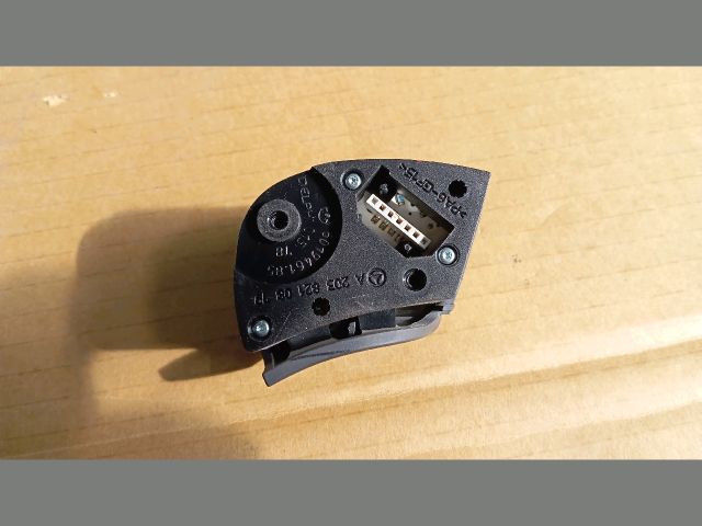 bontott MERCEDES-BENZ C-CLASS Jobb Multikormány Kapcsoló