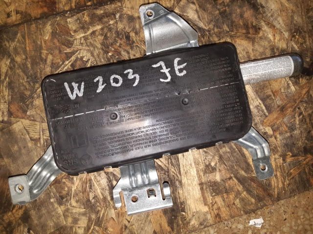 bontott MERCEDES-BENZ C-CLASS Jobb Oldallégzsák