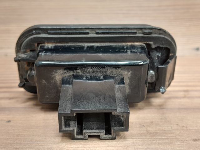 bontott MERCEDES-BENZ C-CLASS Jobb Rendszámtábla Világítás