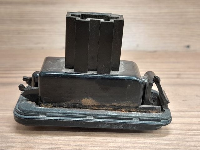 bontott MERCEDES-BENZ C-CLASS Jobb Rendszámtábla Világítás