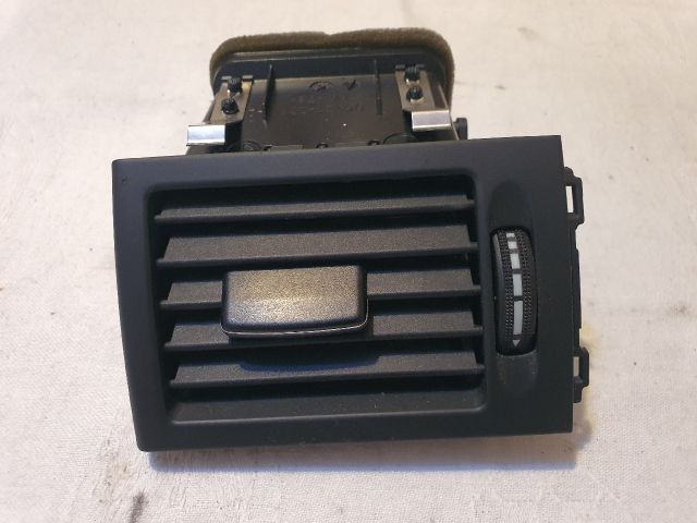 bontott MERCEDES-BENZ C-CLASS Jobb Szellőző