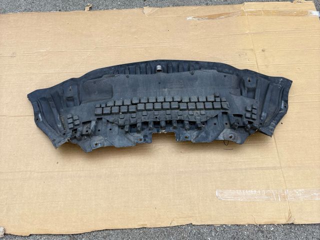 bontott MERCEDES-BENZ C-CLASS Kartervédő