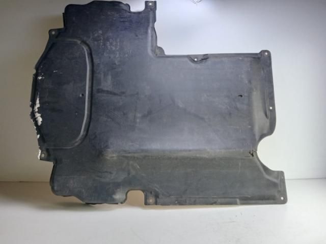 bontott MERCEDES-BENZ C-CLASS Kartervédő