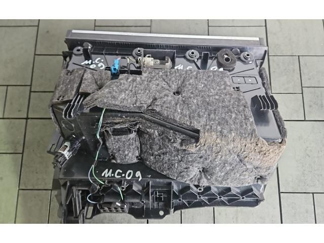 bontott MERCEDES-BENZ C-CLASS Kesztyűtartó