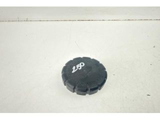 bontott MERCEDES-BENZ C-CLASS Kiegyenlítőtartály Sapka