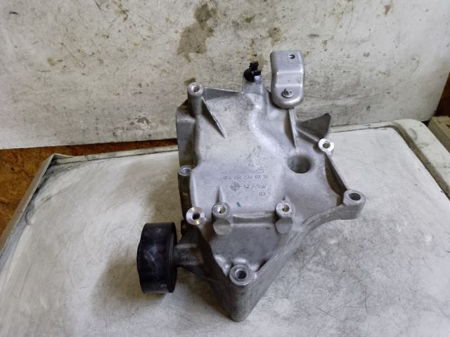 bontott MERCEDES-BENZ C-CLASS Klímakompresszor Tartó Bak