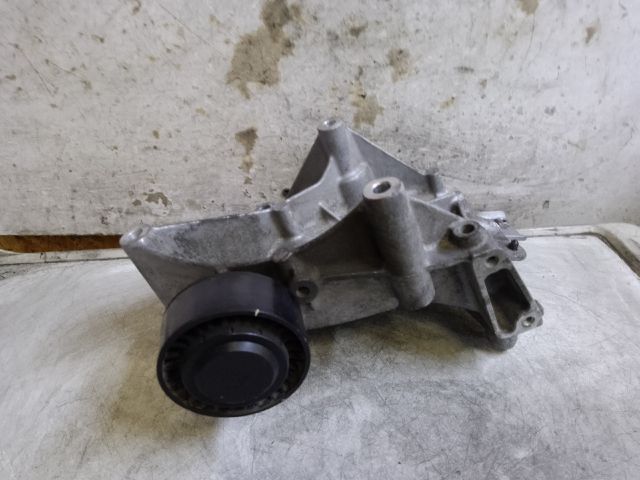 bontott MERCEDES-BENZ C-CLASS Klímakompresszor Tartó Bak