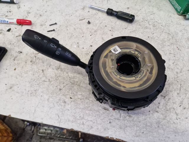 bontott MERCEDES-BENZ C-CLASS Komplett Kormánykapcsoló (Bajuszkapcsoló)