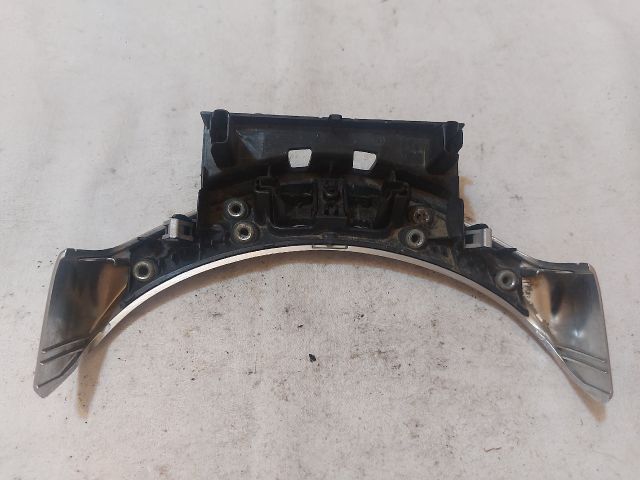 bontott MERCEDES-BENZ C-CLASS Könyöklő Tartó Konzol