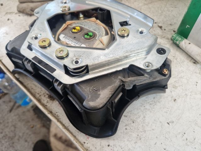 bontott MERCEDES-BENZ C-CLASS Kormánylégzsák