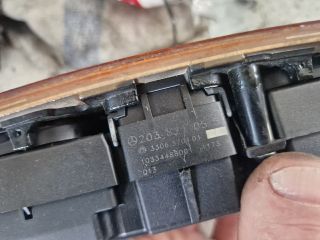 bontott MERCEDES-BENZ C-CLASS Középkonzol Vezérlő Panel