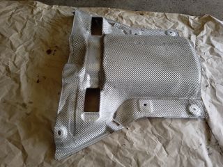 bontott MERCEDES-BENZ C-CLASS Középső Kipufogó Dob Hővédő Lemez