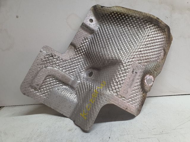 bontott MERCEDES-BENZ C-CLASS Középső Kipufogó Dob Hővédő Lemez