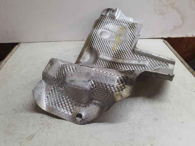 bontott MERCEDES-BENZ C-CLASS Középső Kipufogó Dob Hővédő Lemez