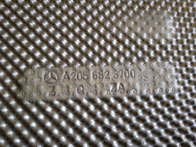 bontott MERCEDES-BENZ C-CLASS Középső Kipufogó Dob Hővédő Lemez