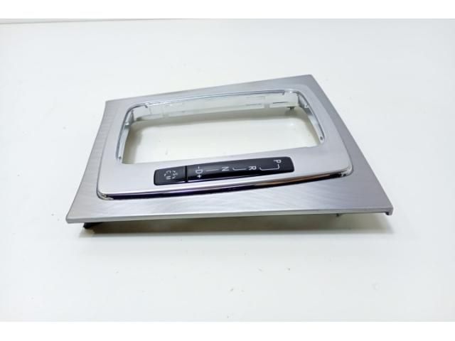 bontott MERCEDES-BENZ C-CLASS Középső Műszerfal Díszléc