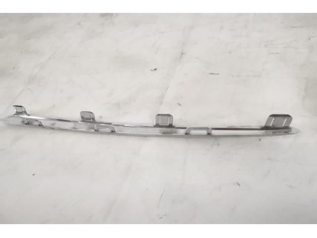 bontott MERCEDES-BENZ C-CLASS Középső Műszerfal Díszléc