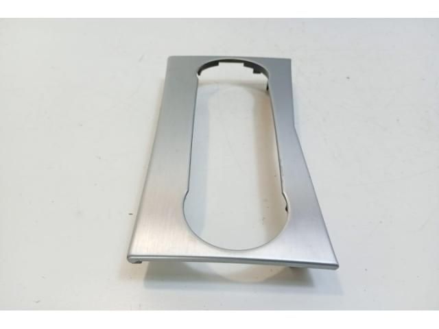 bontott MERCEDES-BENZ C-CLASS Középső Műszerfal Díszléc