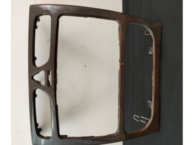 bontott MERCEDES-BENZ C-CLASS Középső Műszerfal Díszléc