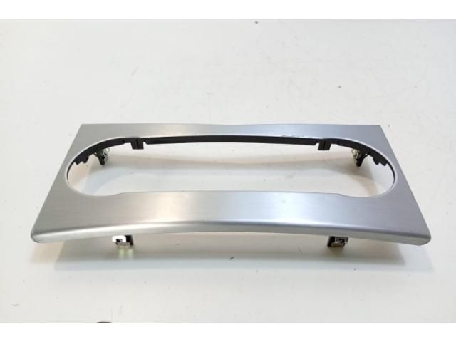 bontott MERCEDES-BENZ C-CLASS Középső Műszerfal Díszléc