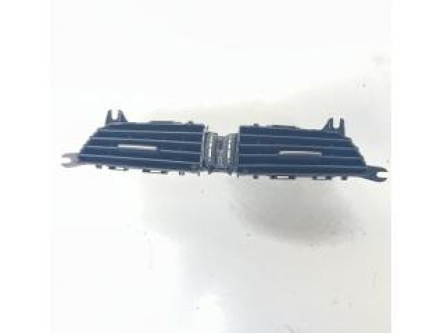 bontott MERCEDES-BENZ C-CLASS Középső Szellőző