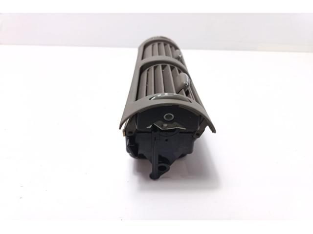 bontott MERCEDES-BENZ C-CLASS Középső Szellőző