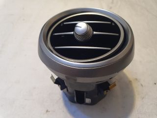 bontott MERCEDES-BENZ C-CLASS Középső Szellőző