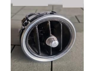 bontott MERCEDES-BENZ C-CLASS Középső Szellőző