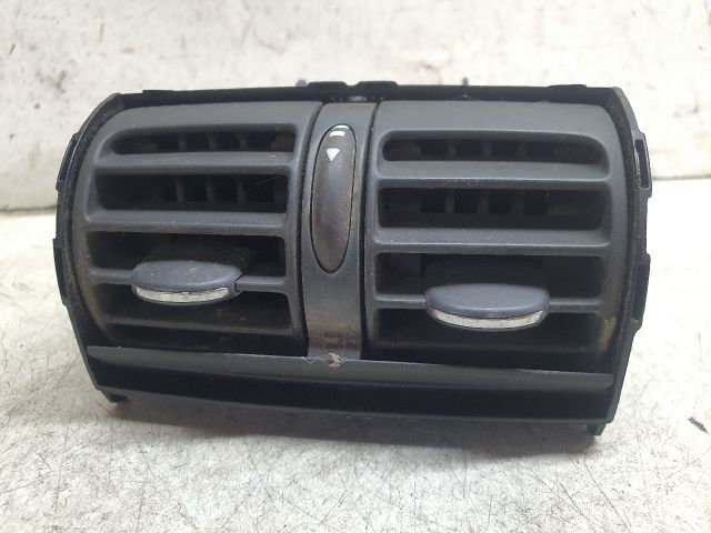 bontott MERCEDES-BENZ C-CLASS Középső Szellőző