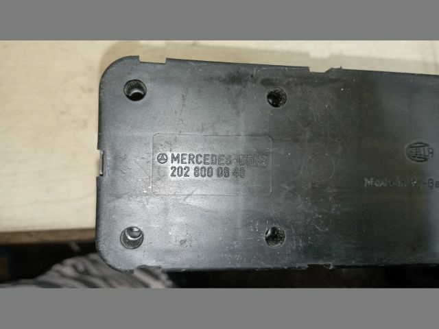 bontott MERCEDES-BENZ C-CLASS Központizár Motor (Pozíciófüggetlen)